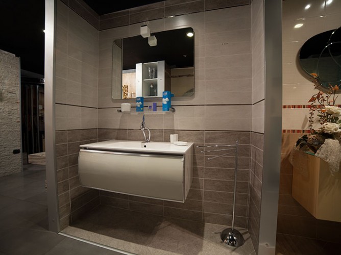 Pallino-home-flavour-arredamento-ceramica-illuminazione-porte-riscaldamenti (9)